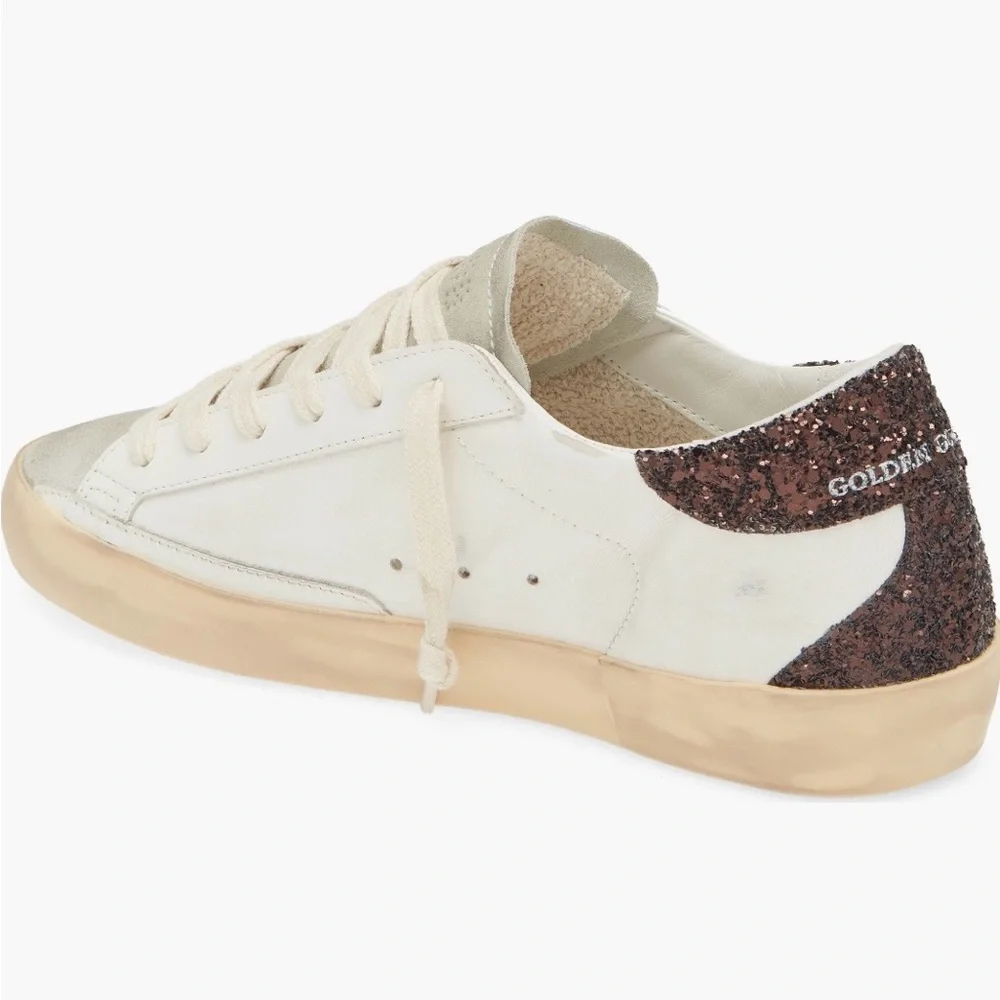 Golden Goose Super-Star Glitter Detail
Low Top Sneaker - Picture 2 of 12